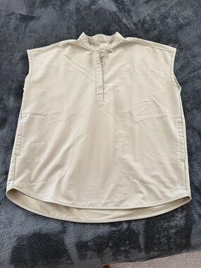 Figs Rafealla oversized scrub top Beige